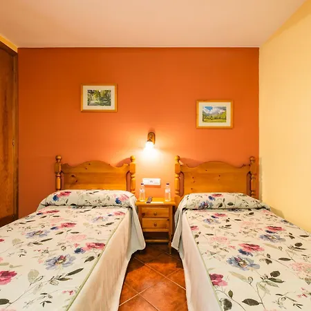Hostal Panart Hostel *